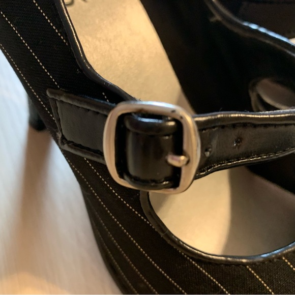 Black Pinstripe Heels with Strap - Picture 6 of 9